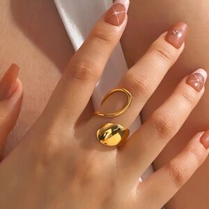 Sleek 18k Gold plated steel Women's Ring
